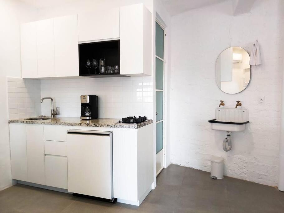 Studio Pulpito In The Charming Heart Of Downtown Pv Пуэрто-Вальярта Экстерьер фото